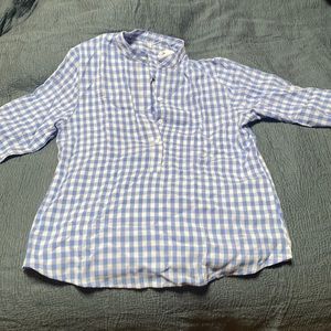 NWT Blue and white checkered half-button front shirt medium